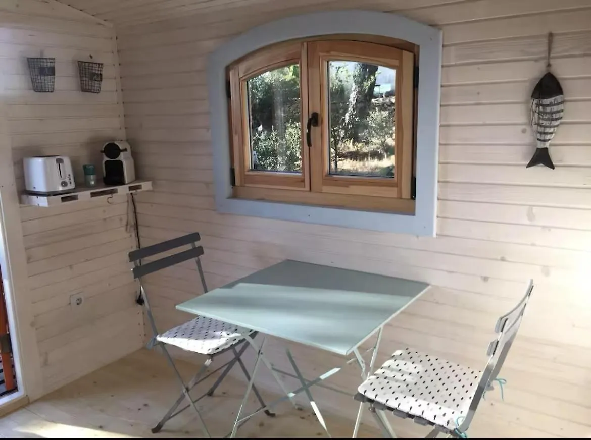 Roulotte La Ciotat Avec Terrasse Et Jardin Vue Mer