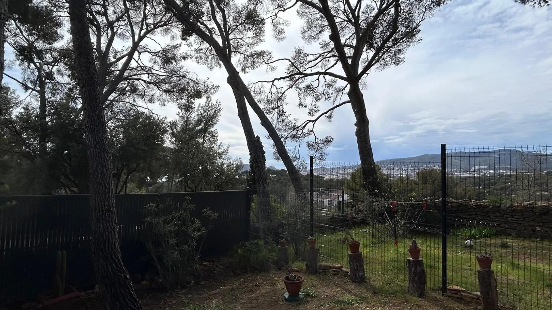 Roulotte La Ciotat Avec Terrasse Et Jardin Vue Mer 0*,  Frankrijk