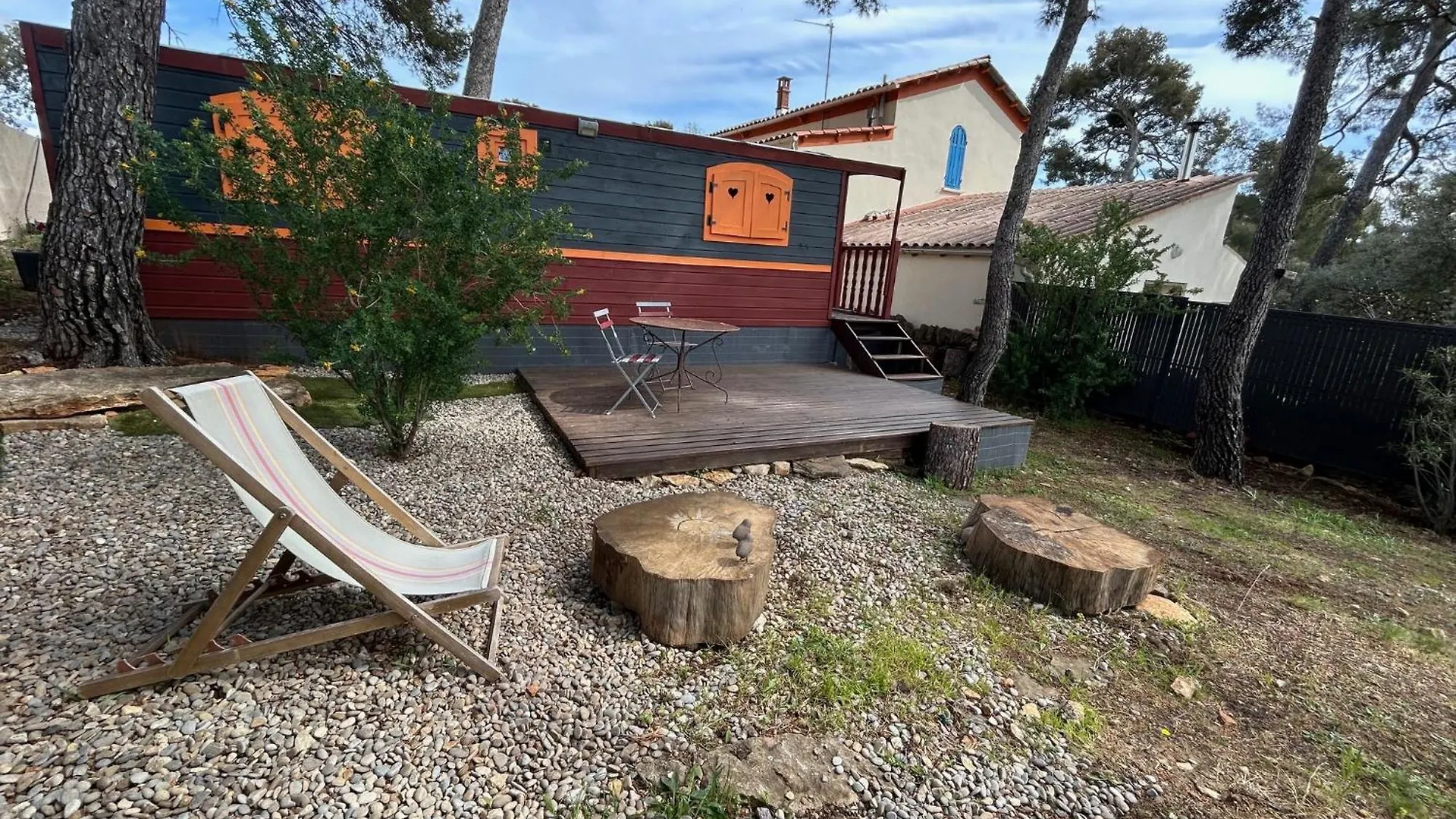 Roulotte La Ciotat Avec Terrasse Et Jardin Vue Mer